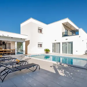  Villa Royal Blue House Croatia